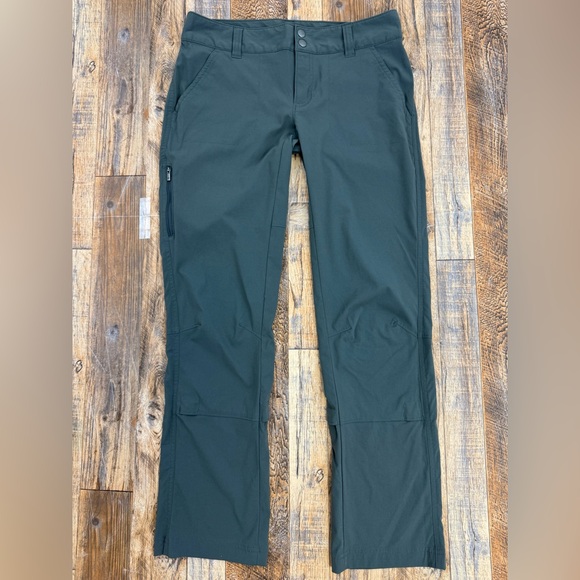 Columbia Pants - Columbia Women's Omni-Shield Roll Tab, Lightweight Hiking Pants, Size 6 Short